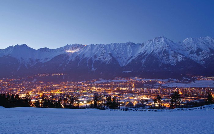 The city's famous landmark – 
the Nordkette mountain range